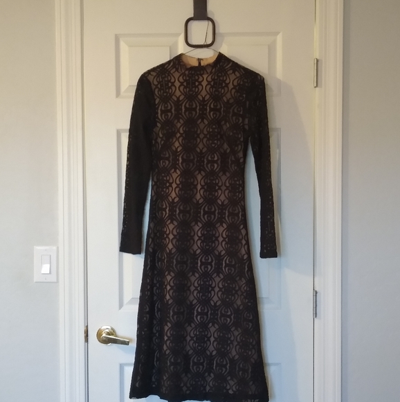 Forever 21 black and nude dress - Picture 2 of 3